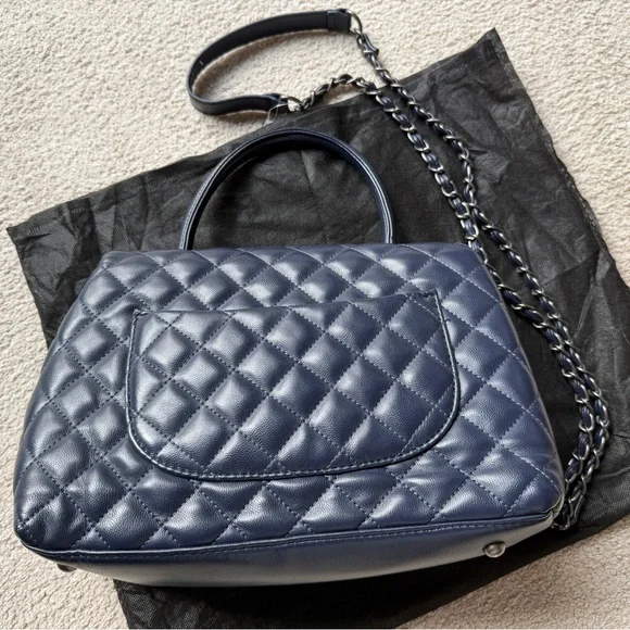 Women Handbag Purse Bag Shoulder Navy Blue Quilted Top Handle Extra Strap 11”x9” - Picture 4 of 7
